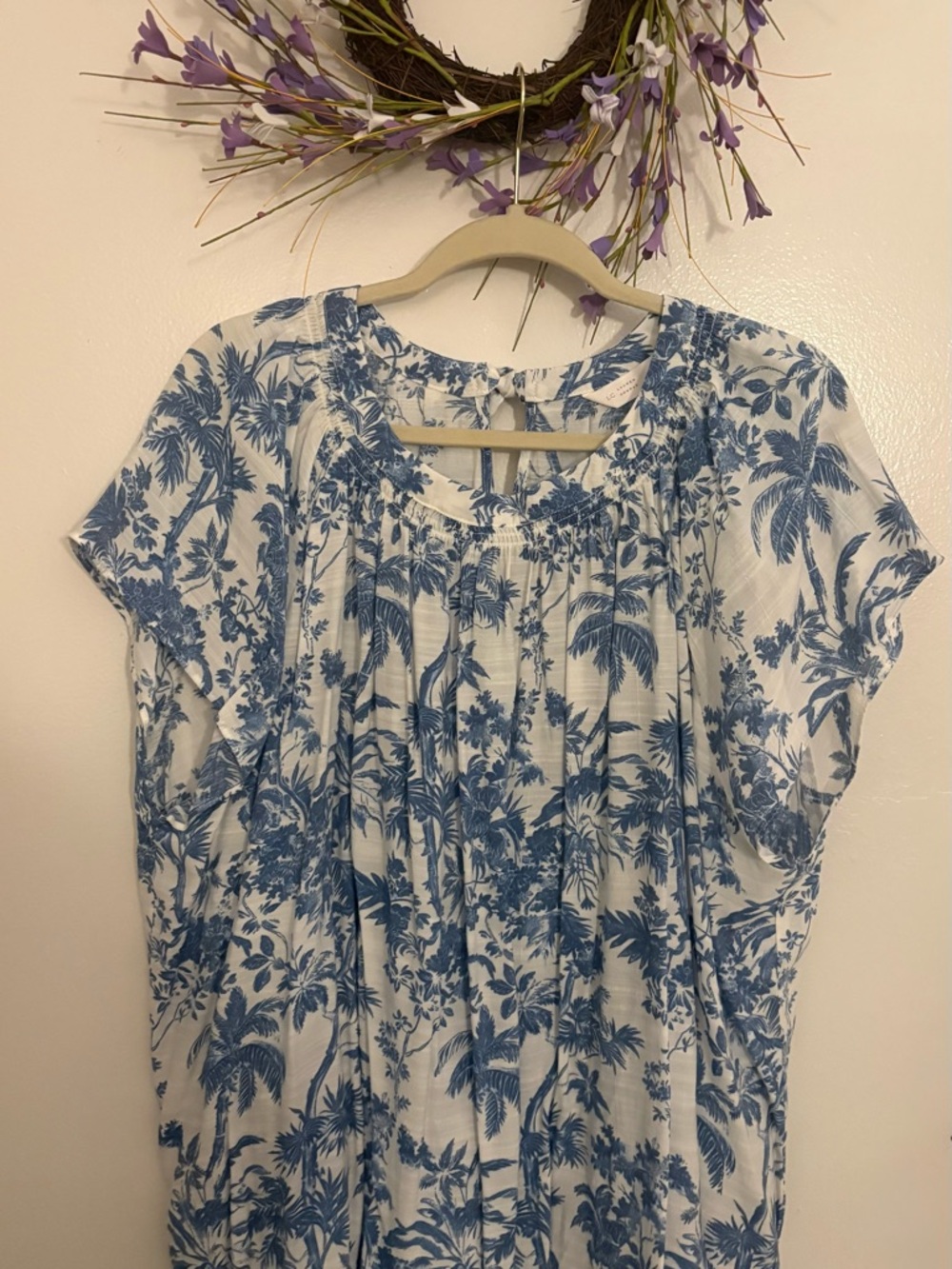 NWOT LC Lauren Conrad Blue and White Tropical Print Tunic